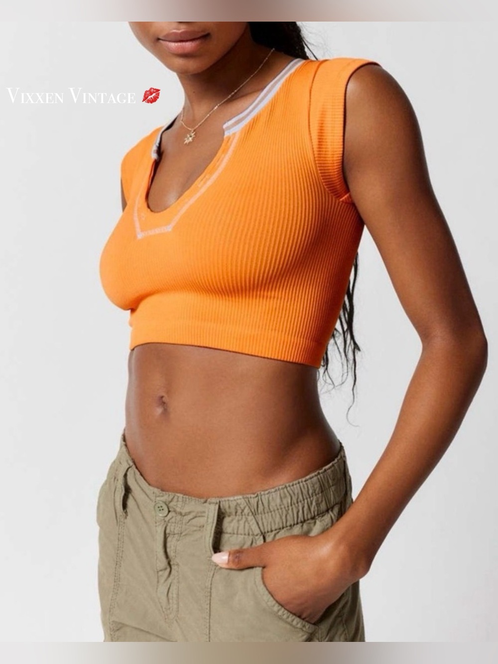 OUT FROM UNDER RIBBED CROP ‘GO FOR GOLD SEAMLESS TOP’ IN NECTARINE